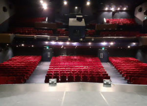 theatre_montdory_salle_600x380_barentin-300x217.jpg